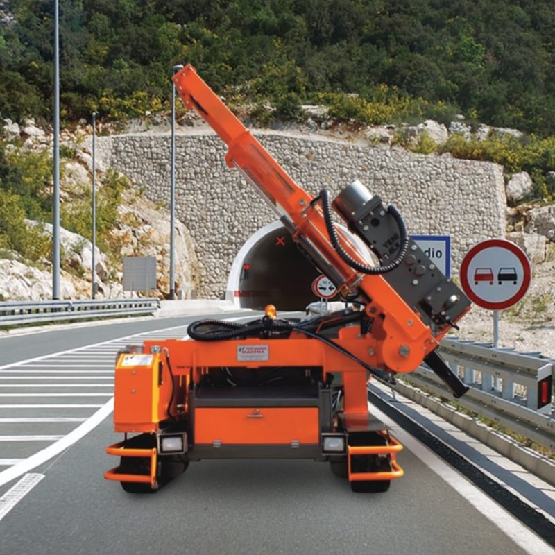 Paletli Bariyer Çakma Aracı